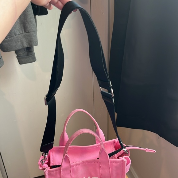 Marc Jacobs Small Pink Tote Bag ( canvas ) - Picture 3 of 12